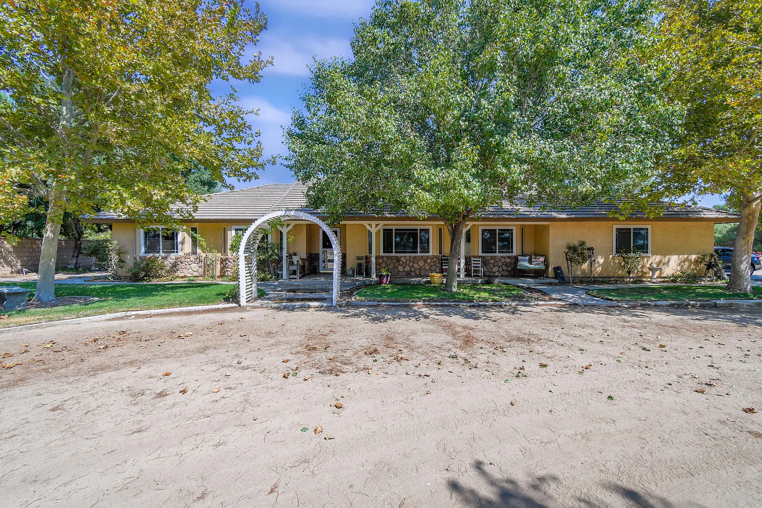 6849 W Avenue H12 photo 1