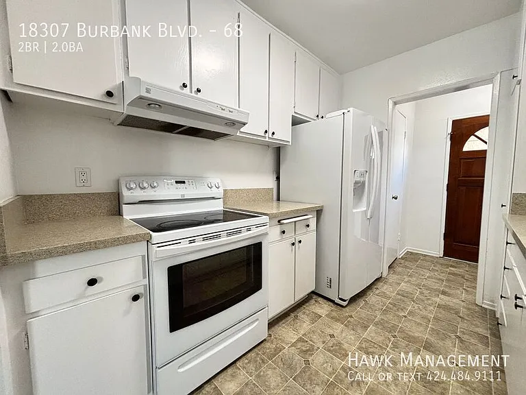 18307 Burbank Blvd #68 — Photo 5