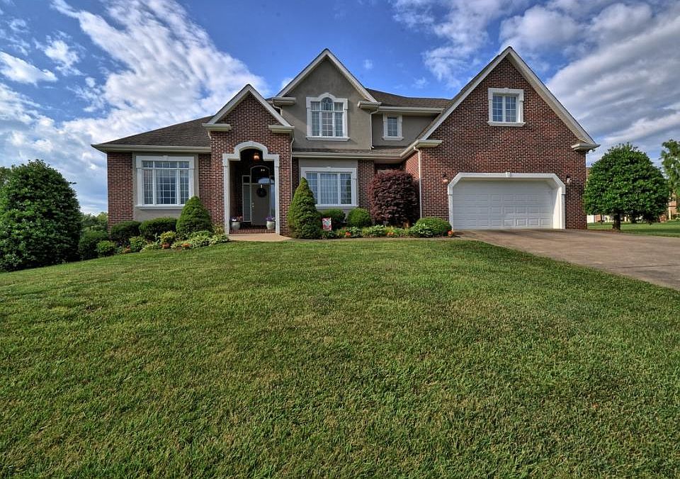 1st image of 2 Green Leaf Ct