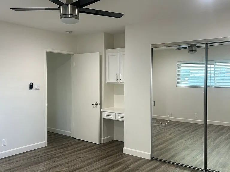 1060 S Sherbourne Dr #207 — Photo 13