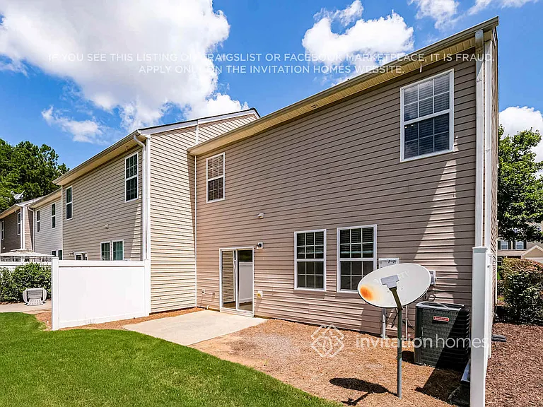 407 Windstone Trl — Photo 17