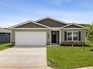 173 S Blissful Meadows Dr, Harriman, TN 37748