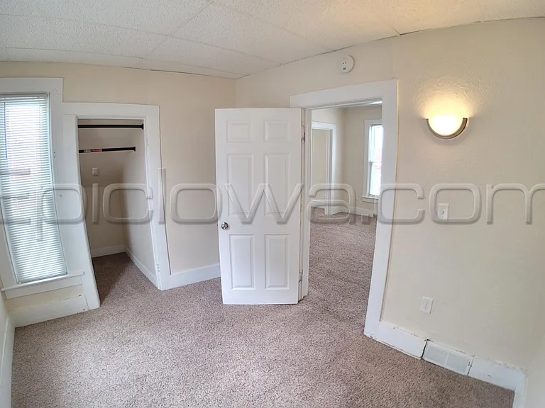 1001 C Ave NW — Photo 5