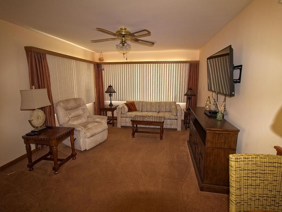 1st image of 1323 Bayshore Dr #104