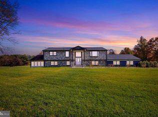 13762 Berlin Tpke, Lovettsville, VA 20180