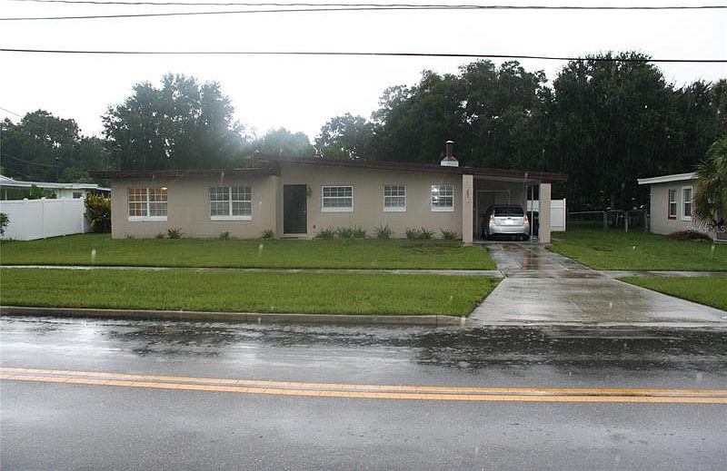 1st image of 6021 Dahlia Dr