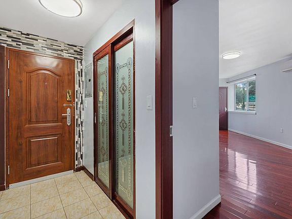 2nd image of 3364 Guider Ave #1C