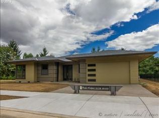 52352 SW Ashley Ct, Scappoose, OR 97056