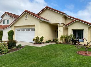 1559 Harbor Dr, Vista, CA 92081