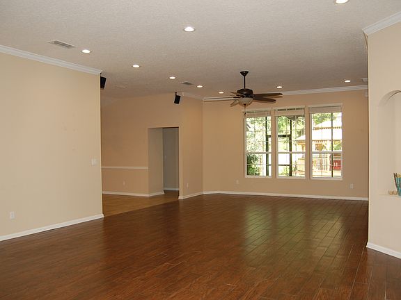 5th image of 1112 Southern Hills Dr