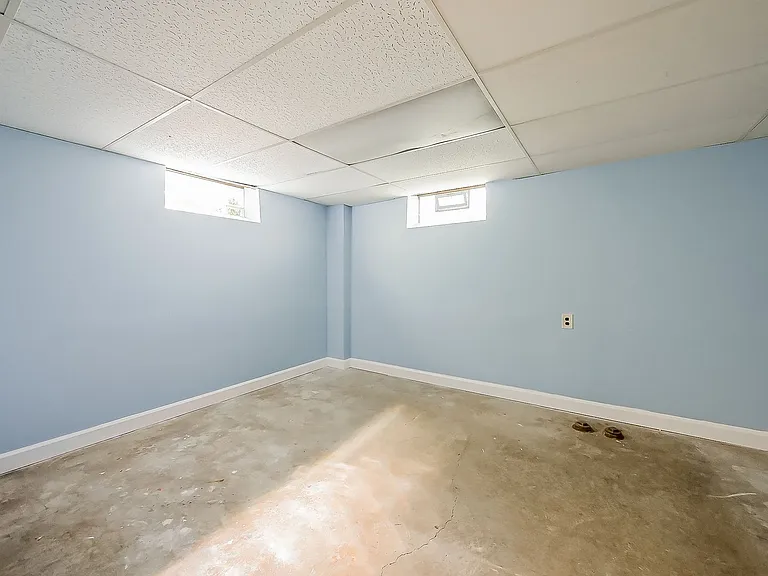 28783 Leona St — Photo 24