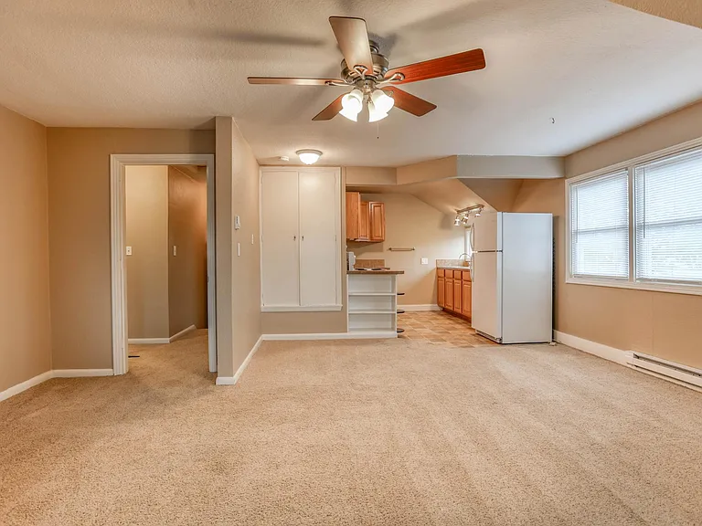3919 Creston Ave #3 — Photo 7