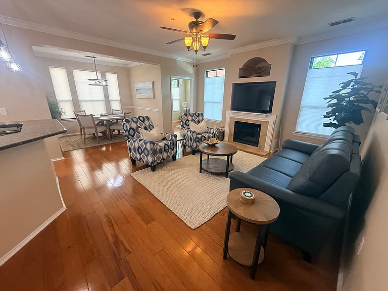 2757 Via Cipriani #1110B — Photo 9