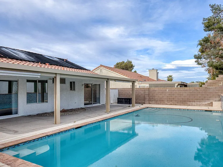 Oversized pool
