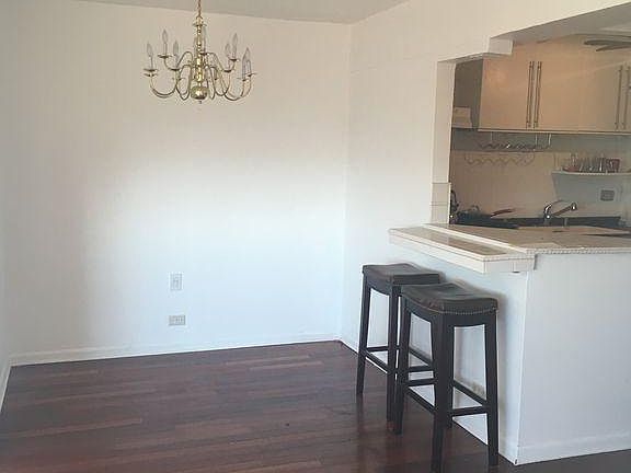 5th image of 7337 S South Shore Dr APT 404