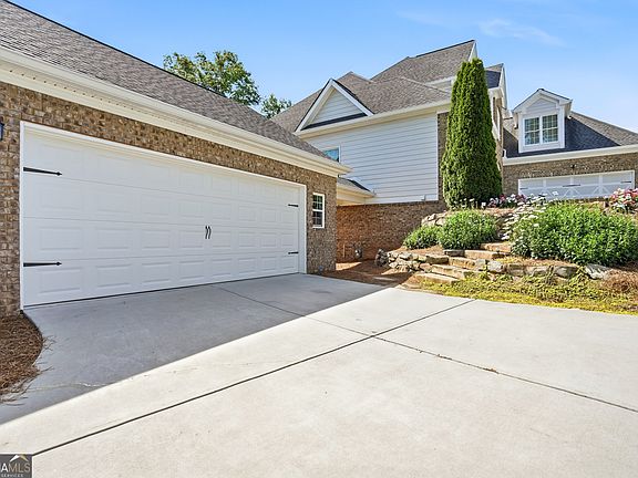 3rd image of 2808 Rosebud Rd