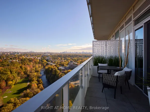 20 Brin Dr #2003, Toronto, ON M8X 0B2