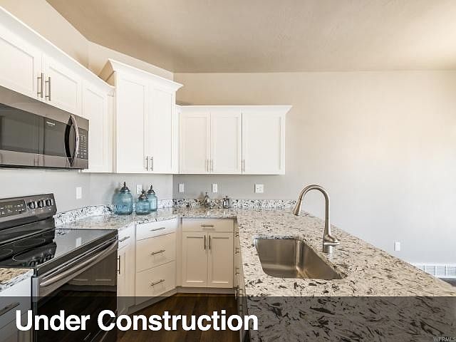 1st image of 828 N Glen Eagles Ct