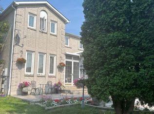 979 Rambleberry Ave, Pickering, ON L1V5Y6