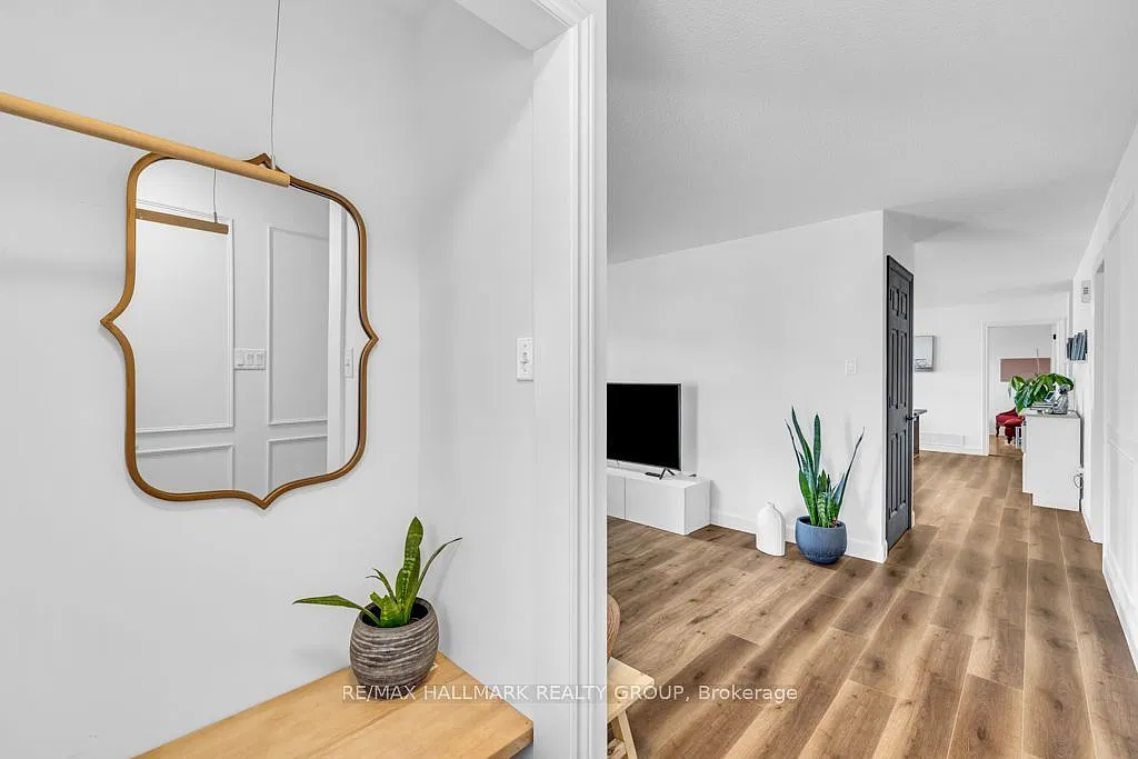 2 bed, $2,400 — Photo 3