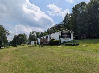 1239 Dixonville Rd, Clymer, PA 15728