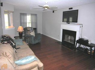 810 Riverside Walk Xing, Buford, GA 30518