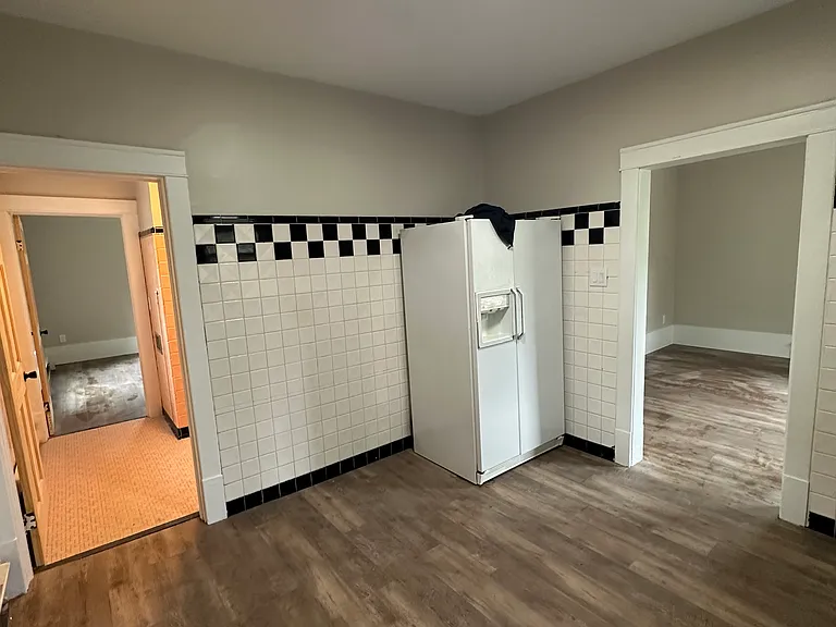 302 W Lincoln Ave #1A — Photo 5