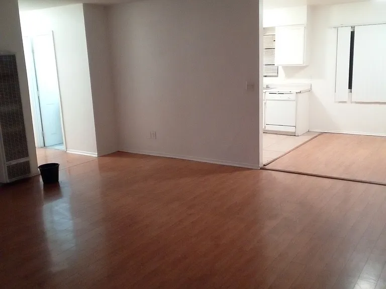 11941 Lee Ave #7 — Photo 6