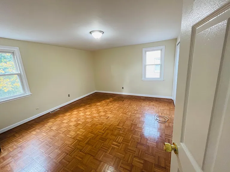 157 Fairgreen Dr #RIGHT — Photo 15