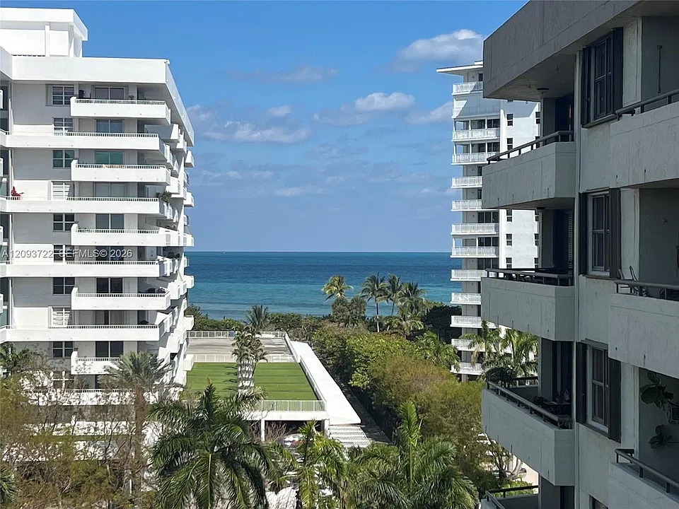170 Ocean Lane Dr #807