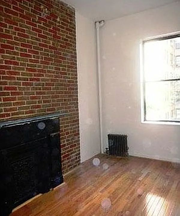 2nd image of 328 W 45th St APT 3F