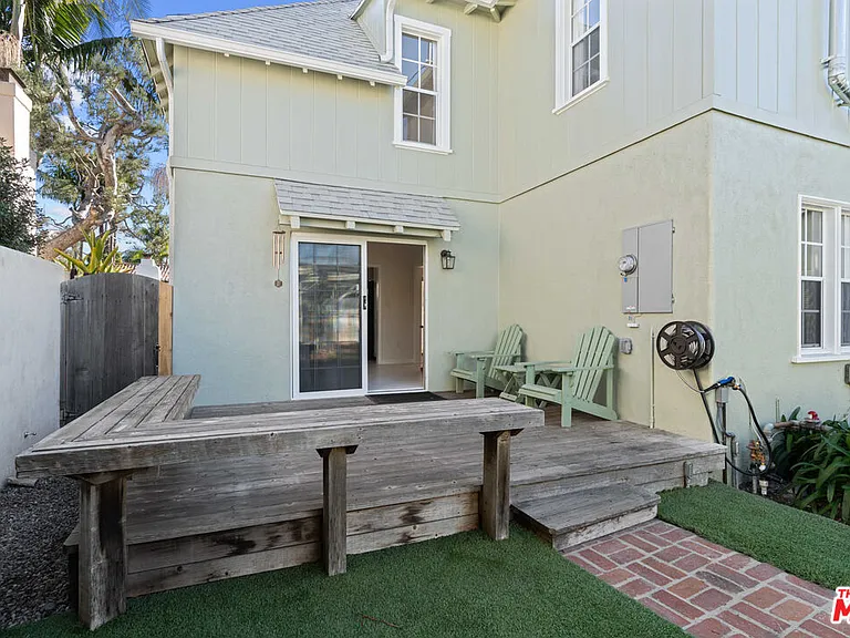 819 Crestmoore Pl — Photo 41