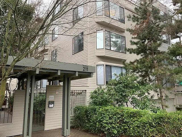 1 bed, 557 sqft, $1,695 — Photo 1