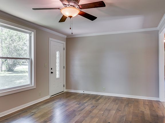 3rd image of 273 Southburn Dr