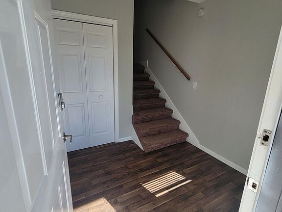2nd image of 608 Linksider Dr APT D3