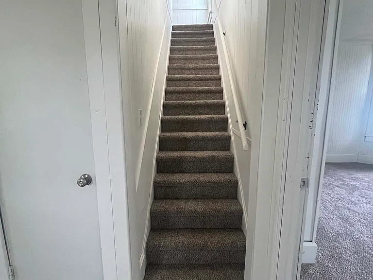 428 Foster Ave — Photo 7