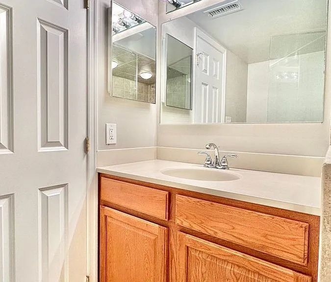 107 E Del Ray Ave — Photo 32