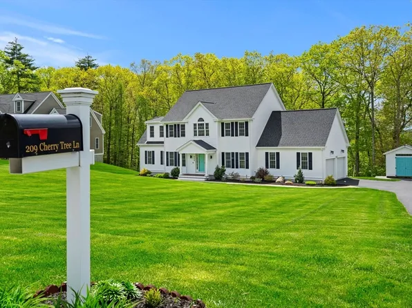 209 Cherry Tree Ln, Groton, MA 01450