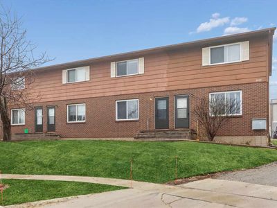 2427 Petsel Pl, Iowa City, IA, 52246