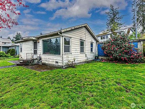 3rd image of 7035 S 127th Street