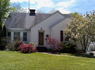 1851 Overlook Dr, Springfield, OH 45504