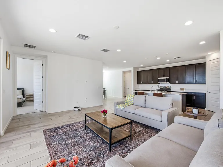 2053 W Sienna Bouquet Pl — Photo 6