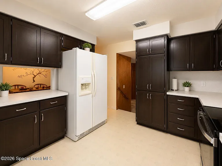 3080 Royal Oak Dr — Photo 8