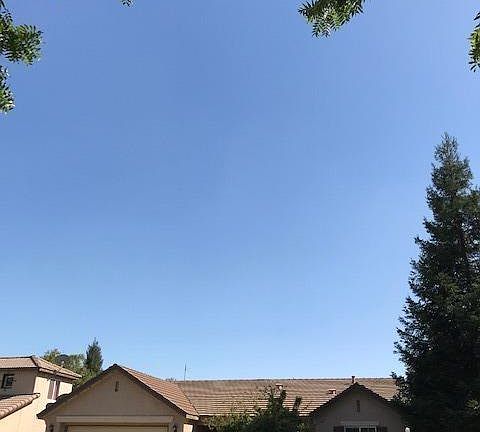 3rd image of 3709 E Hillcrest Ave