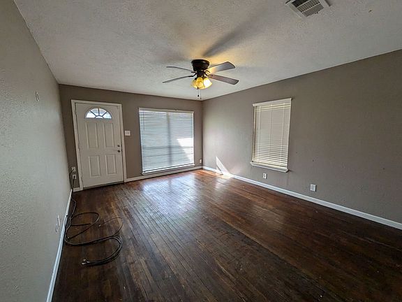 3rd image of 3486 Westmoreland St
