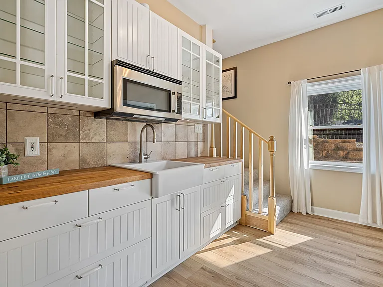 Lower level kitchenette