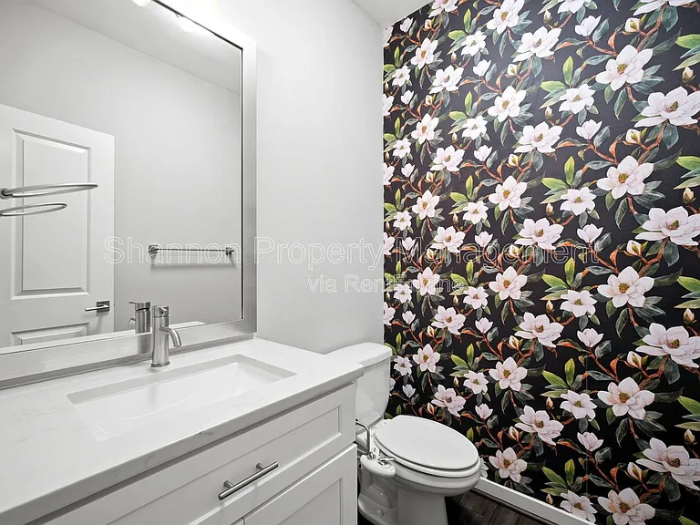 605 Dumble St — Photo 39