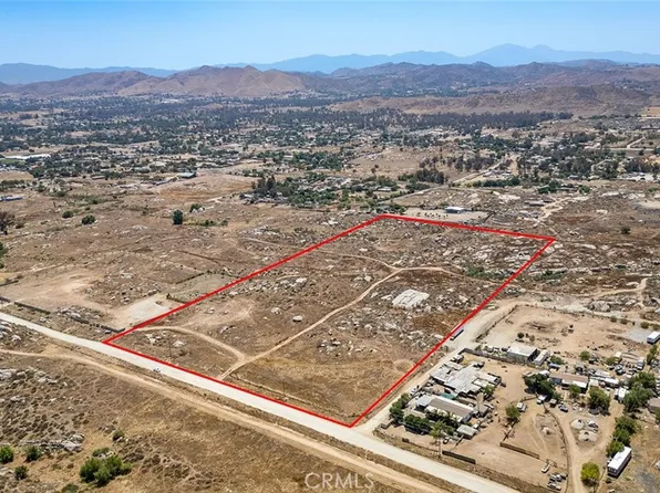 19 Lukens Ln #1, Perris, CA 92570