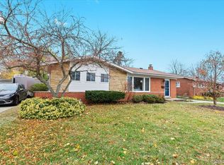 19375 Ingram St, Livonia, MI
