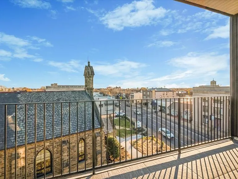 Church View Apartments — Photo 10
